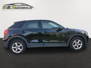 Audi Q2 30 TFSI intense voll