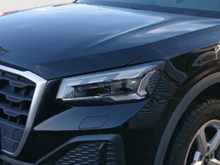 Audi Q2 30 TFSI intense voll
