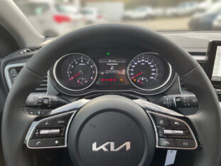 KIA XCeed Silber 1.0 TGDI voll