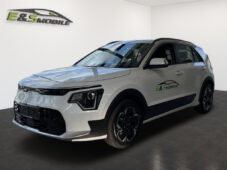 KIA KIA Niro EV Silber 64,8 Kwh